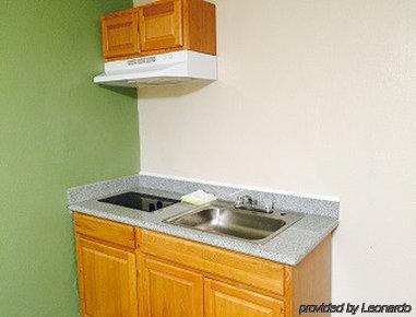Executive Inn & Kitchenette Suites-איגל פאס מראה חיצוני תמונה