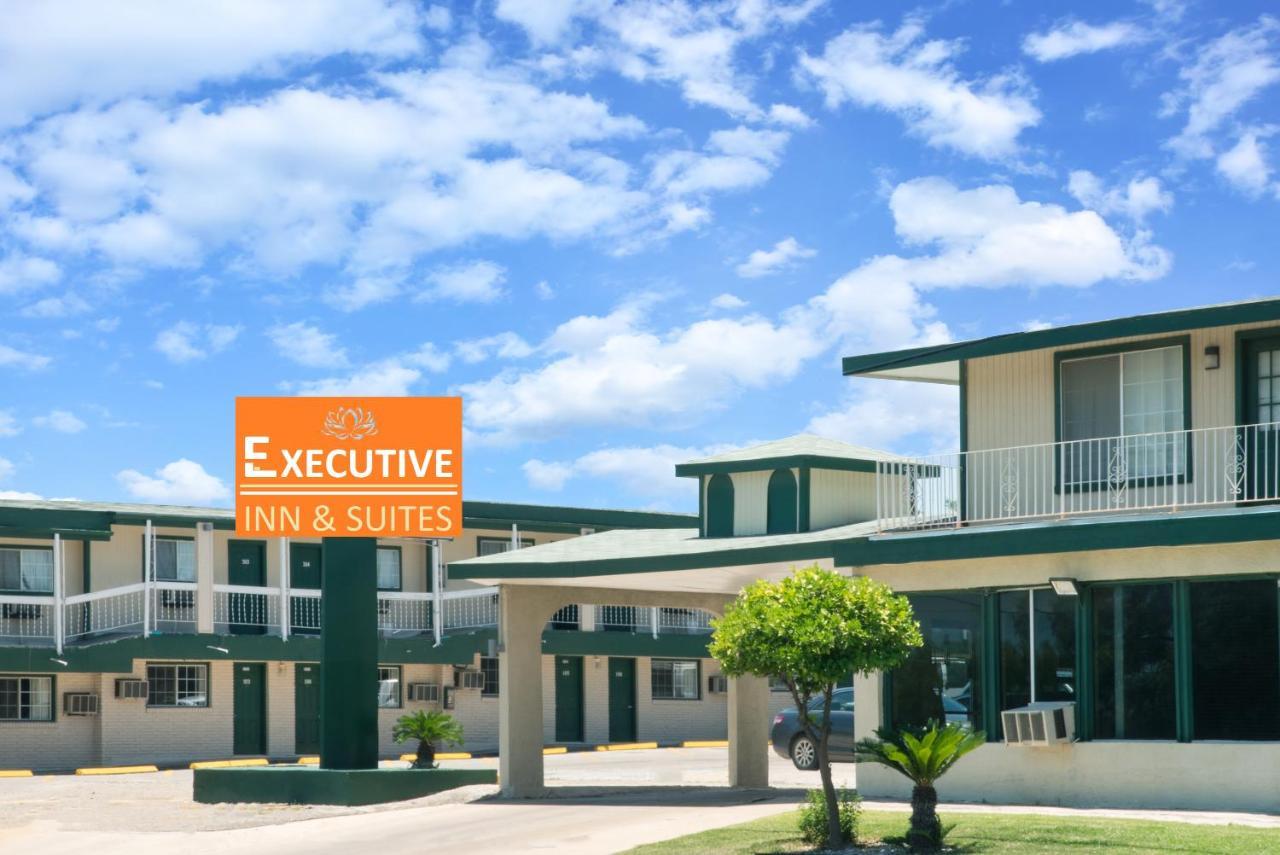Executive Inn & Kitchenette Suites-איגל פאס מראה חיצוני תמונה